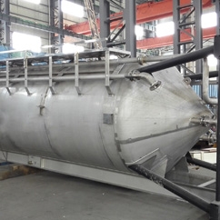 Air and water separation device